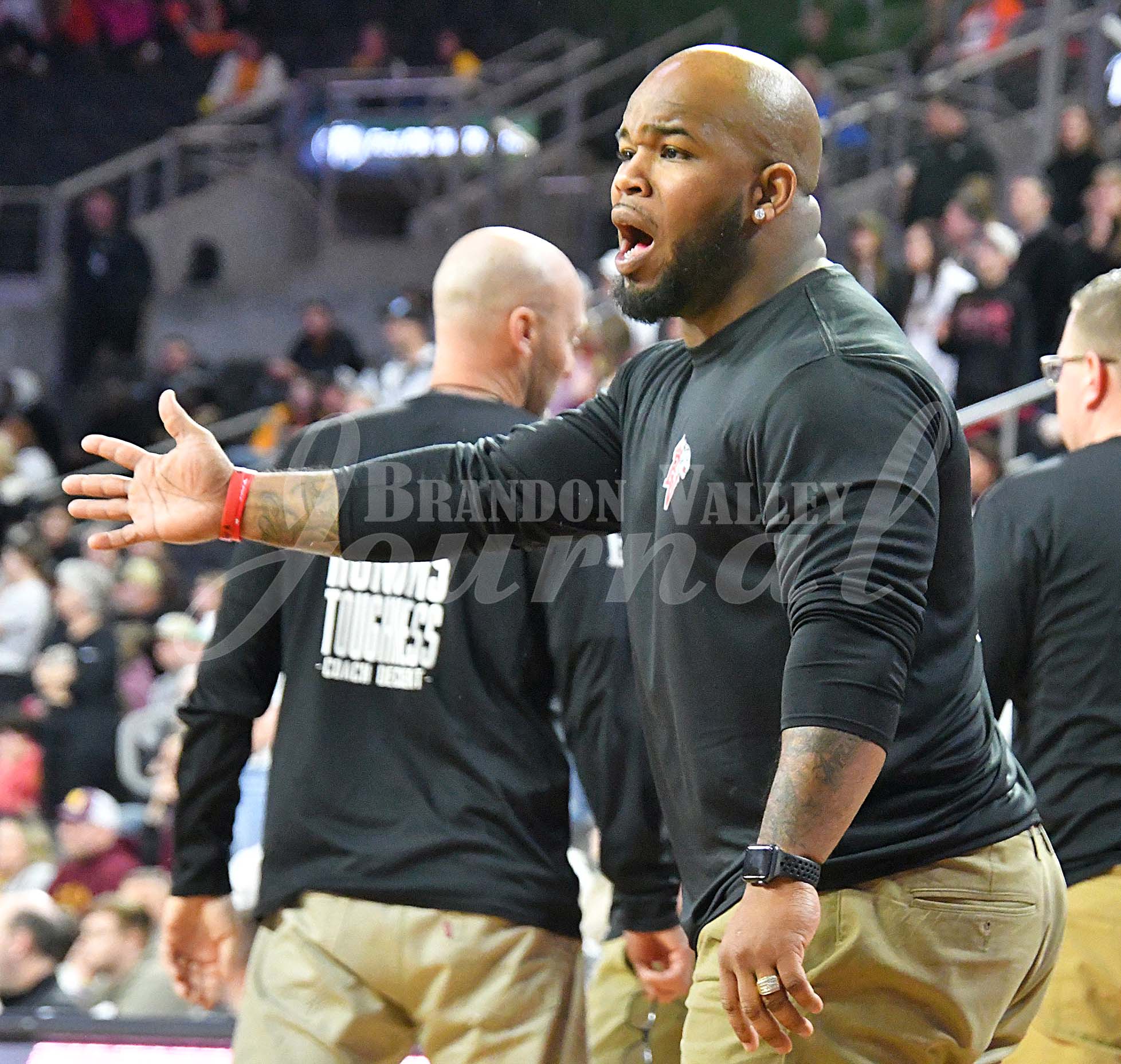 State Boys BB-Semifinals vs Harrisburg B | Brandon Valley Journal